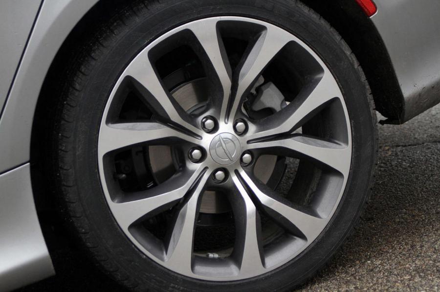  Chrysler 200 2015 года  (фото 157 из 207)